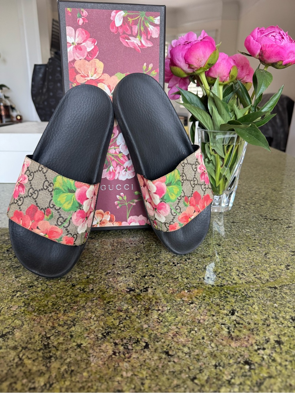 Gucci Supreme St. Bloom Floral Slide